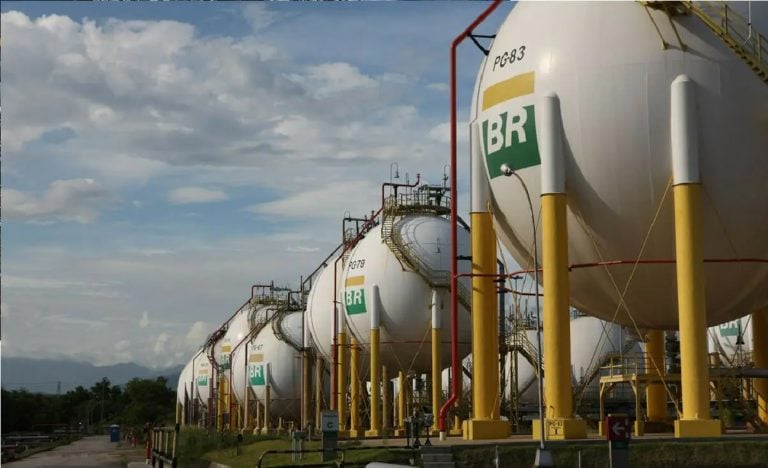 Petrobras: Brazil May Have To Import Oil In 2034