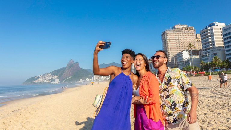 Turismo nacional avança e atrai 4,9 milhões de visitantes estrangeiros até setembro